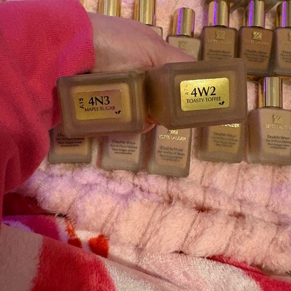 Estée Lauder Double Wear Stay-in-Place Liquid Foundation Assorted Shades - Picture 6 of 16